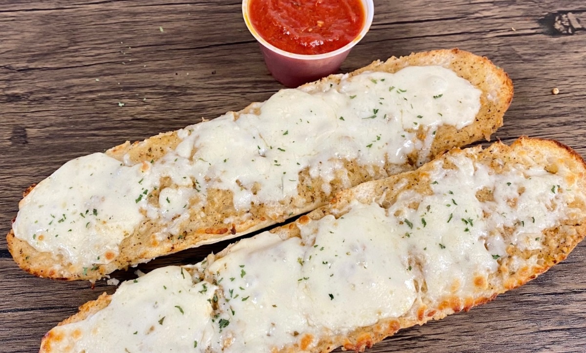Garlic Bread w/ Cheese