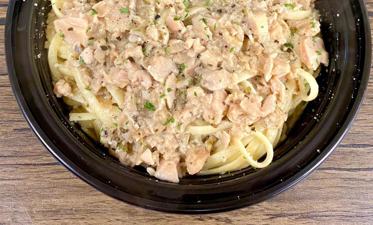 25. Linguini & Clam Sauce