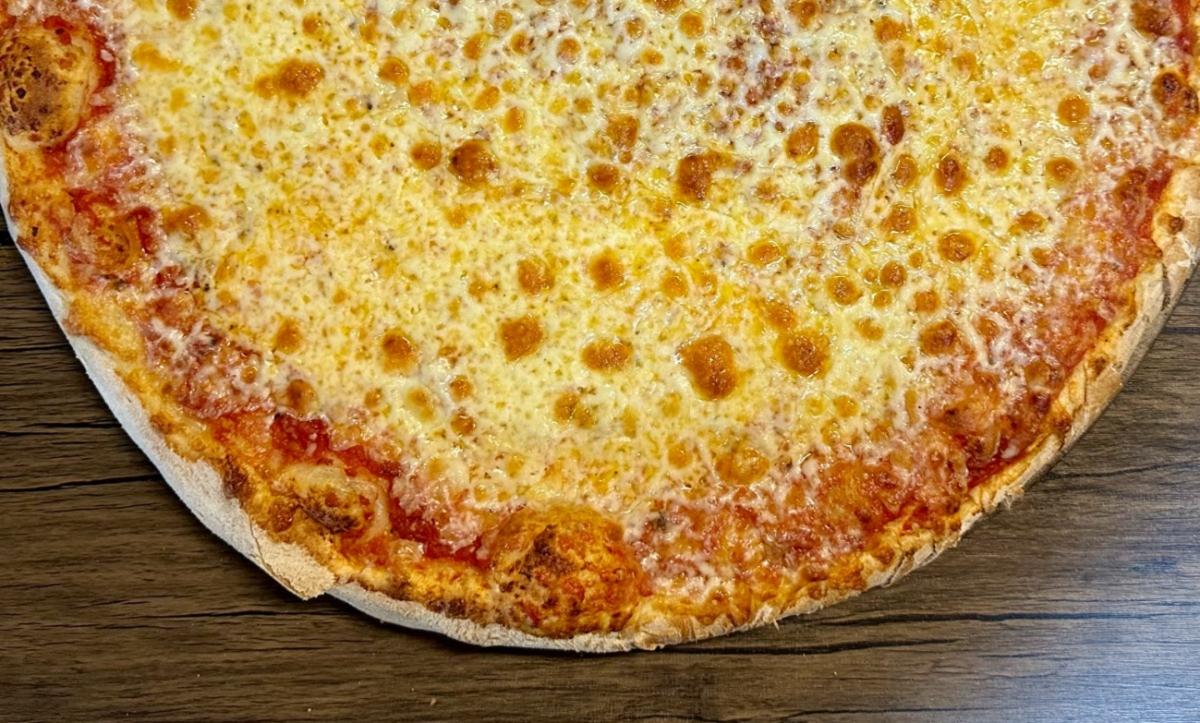 8-Cut Cheese Pizza & 10 Wings Special