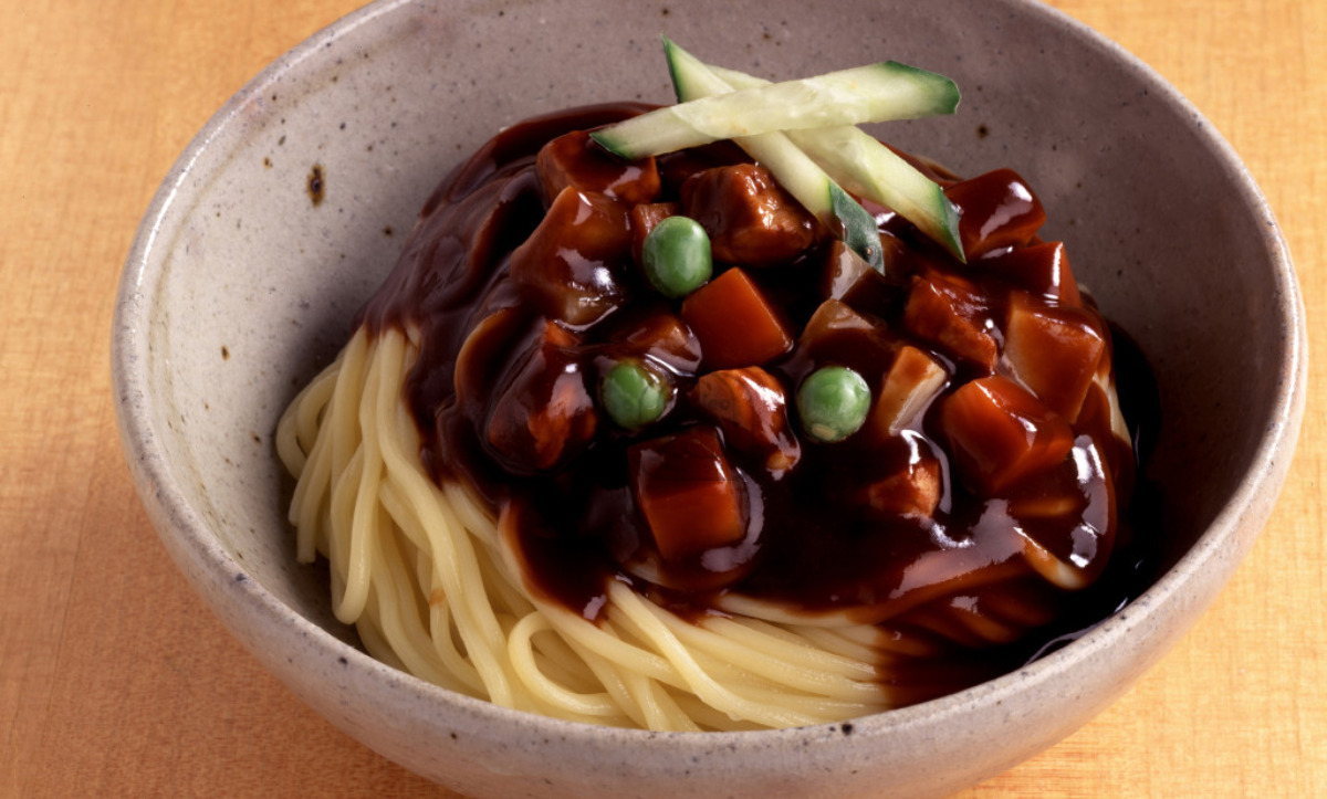 N09.1. Spicy Jajang Myeon