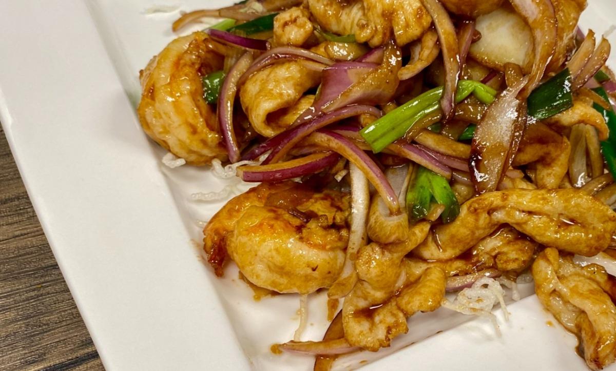 Stir-Fried Seafood & Chicken