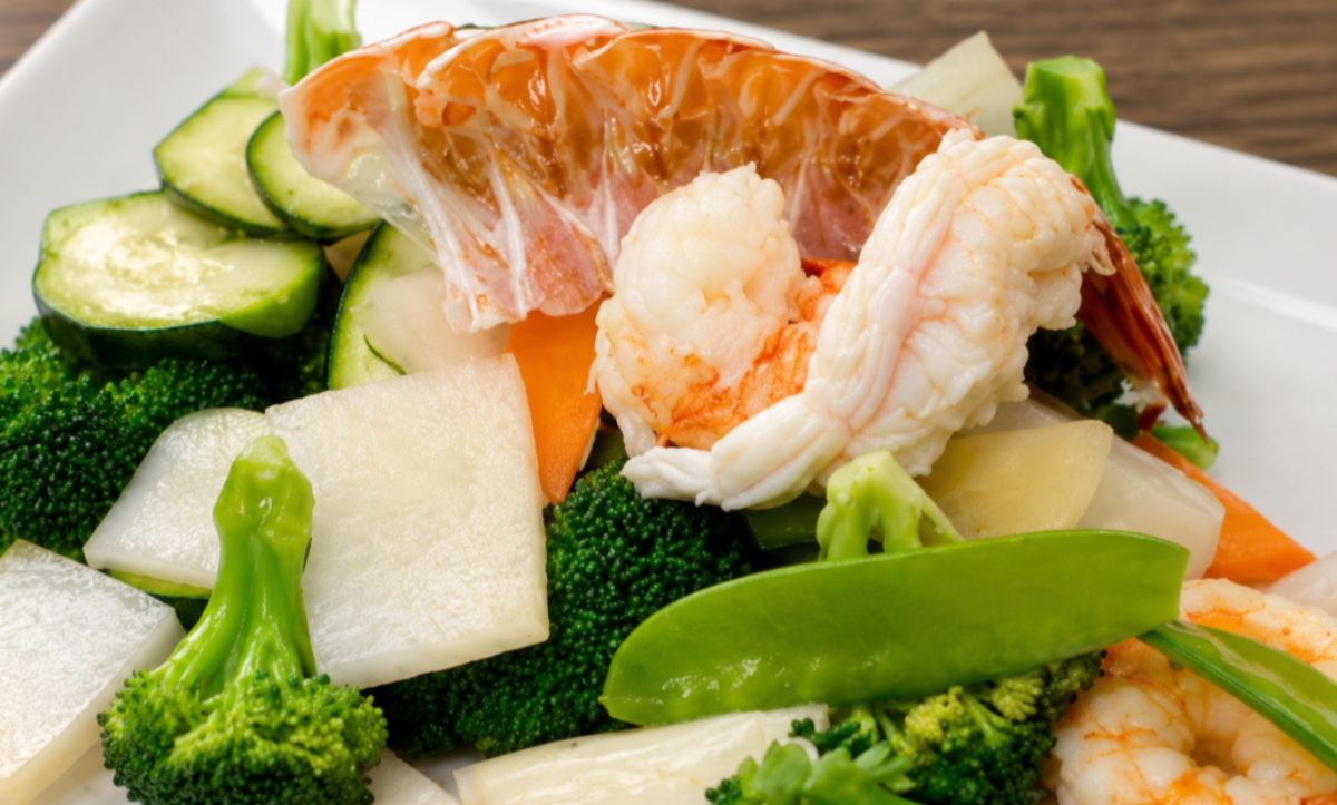 Steamed Seafood w. Mixed Vegetables