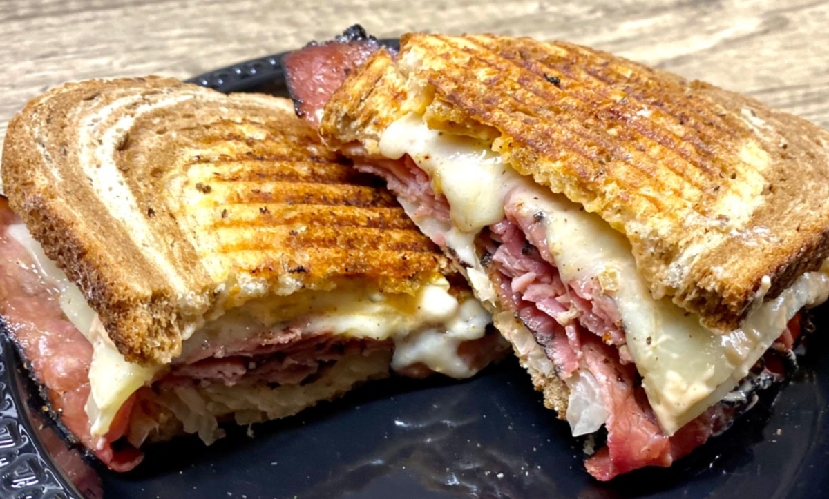 Pastrami Reuben