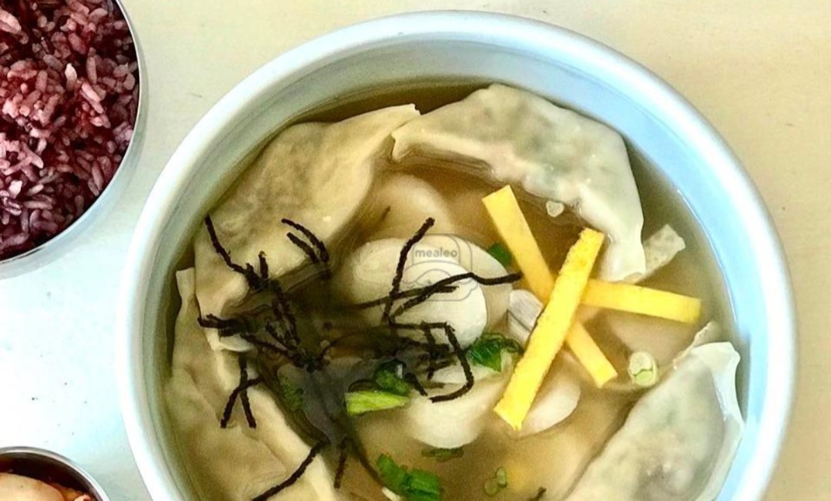 Korean New Year's Soup