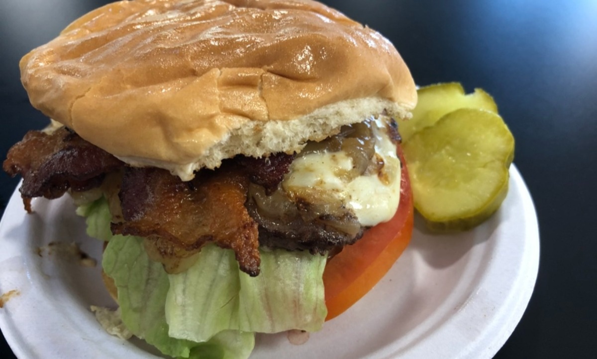 Bacon Deluxe Burger