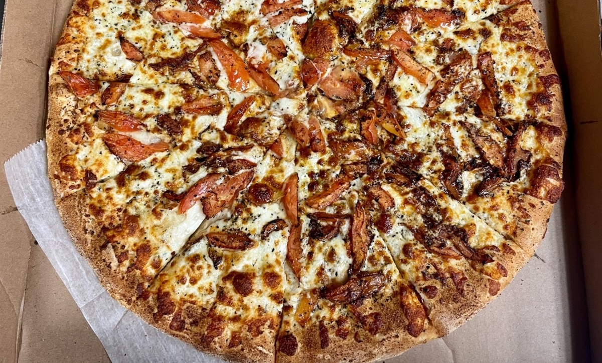 Tomato Basil Pizza