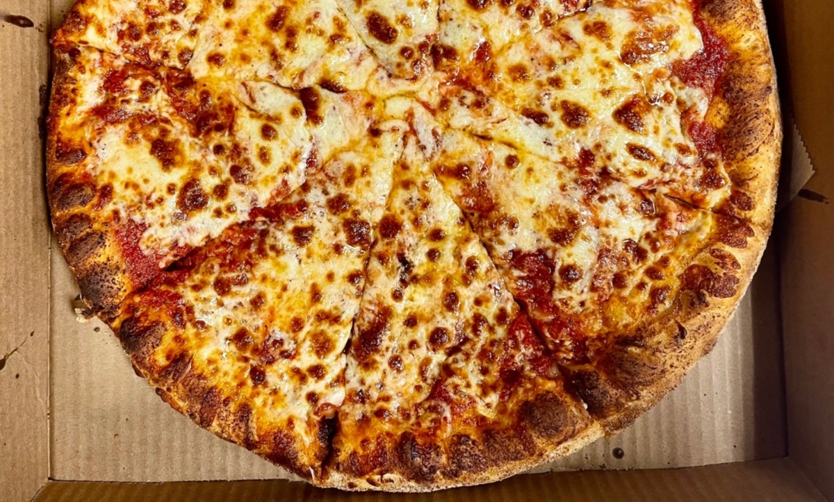 Small Cheese Pizza (8 Cut)