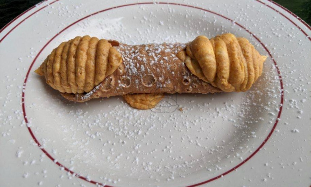 Pumpkin Cannoli