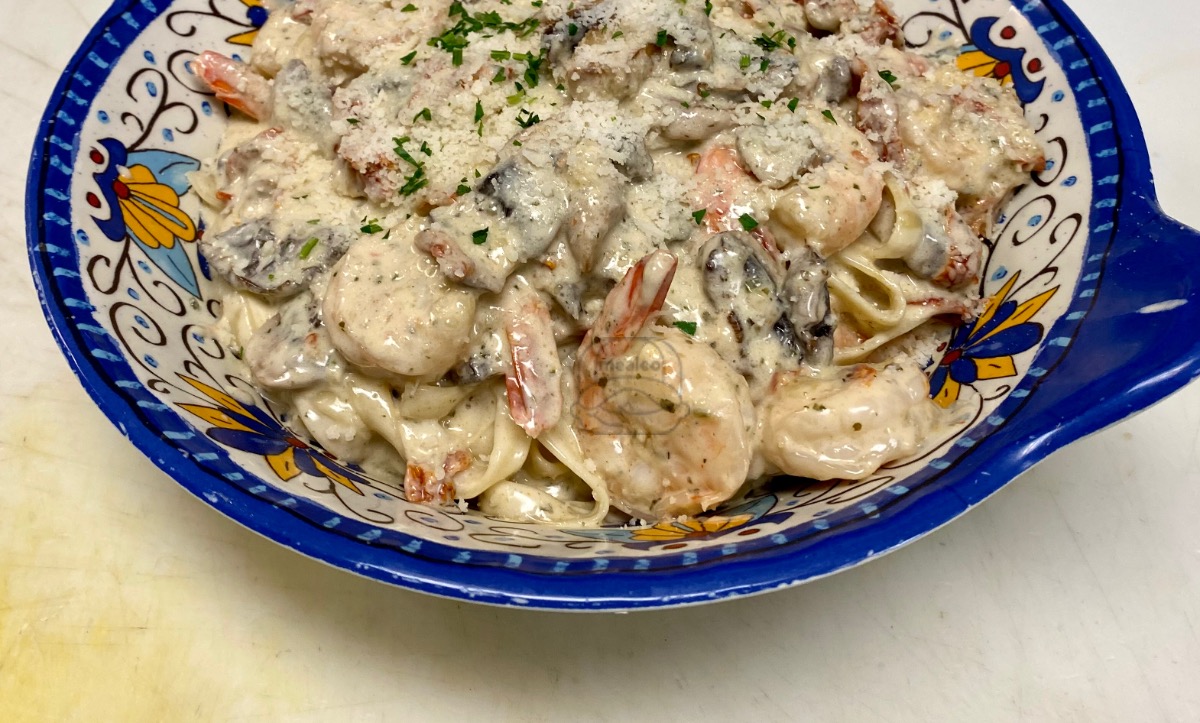 Fettuccini w/ Shrimp