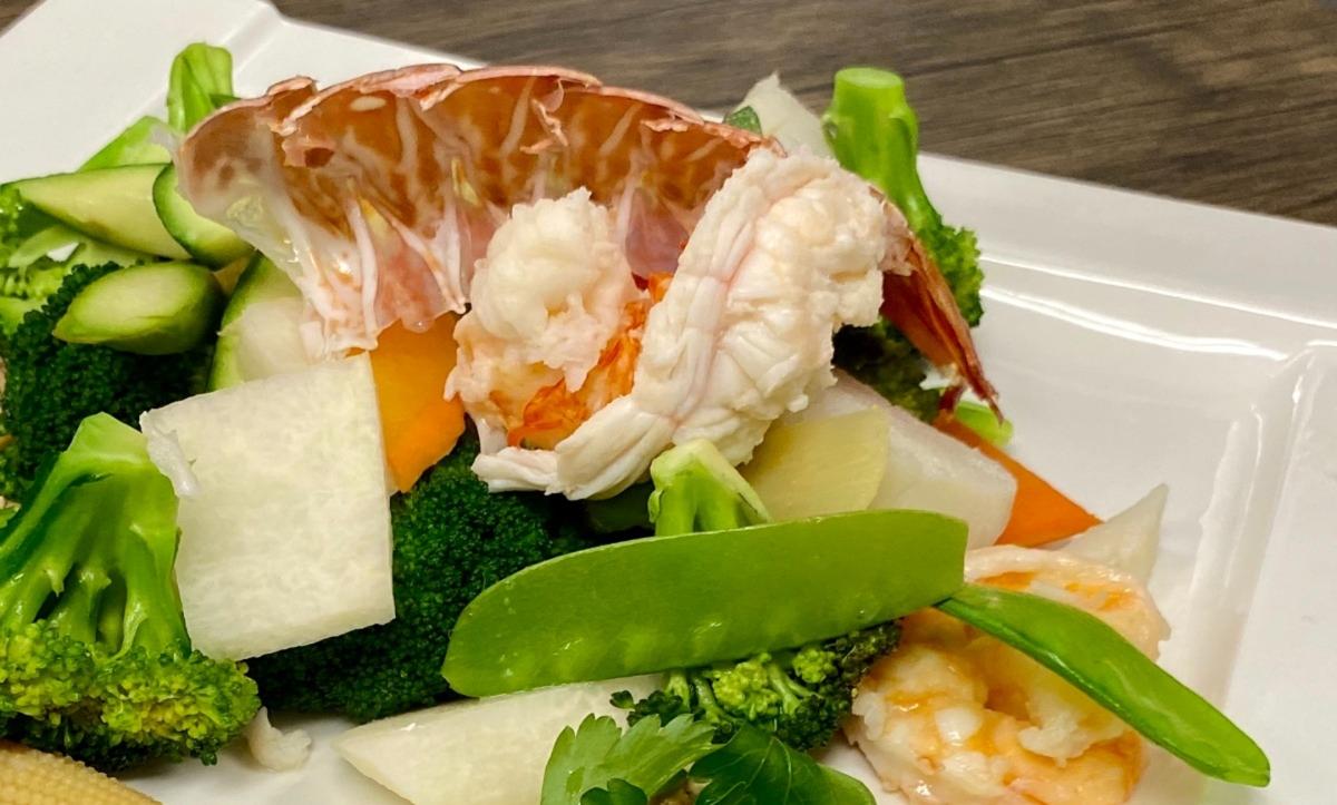 Steamed Seafood w. Mixed Vegetable