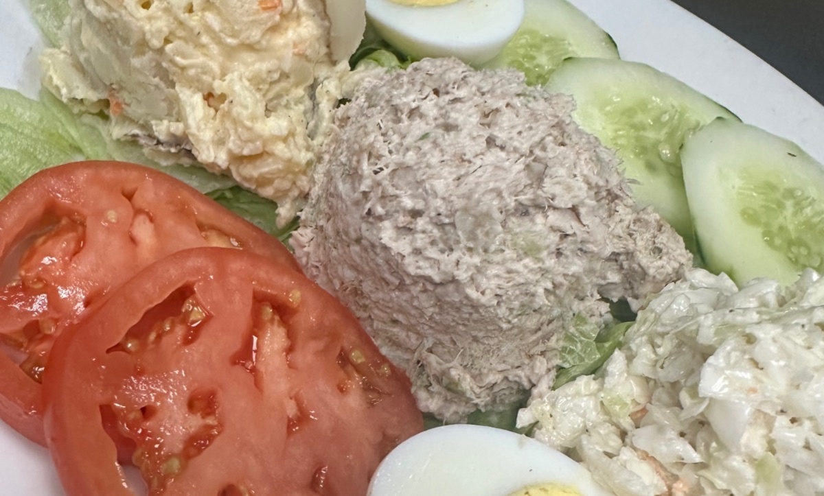 Tunafish Salad Platter