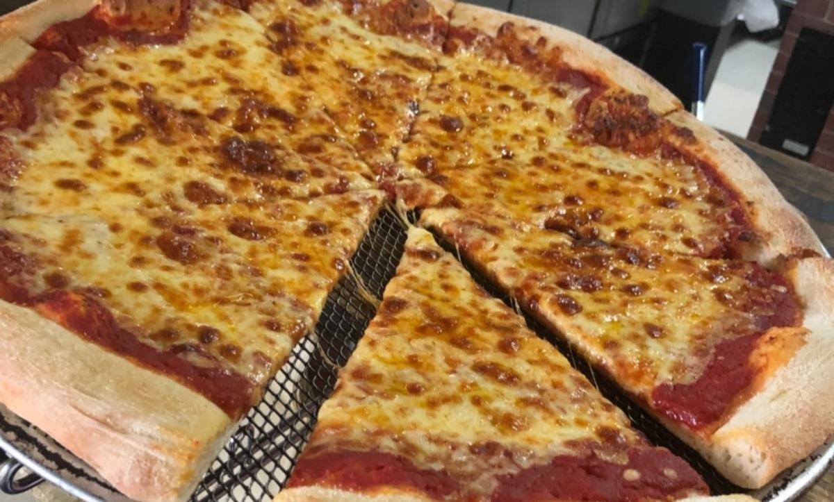 Medium Cheese Pizza (8-Cut)