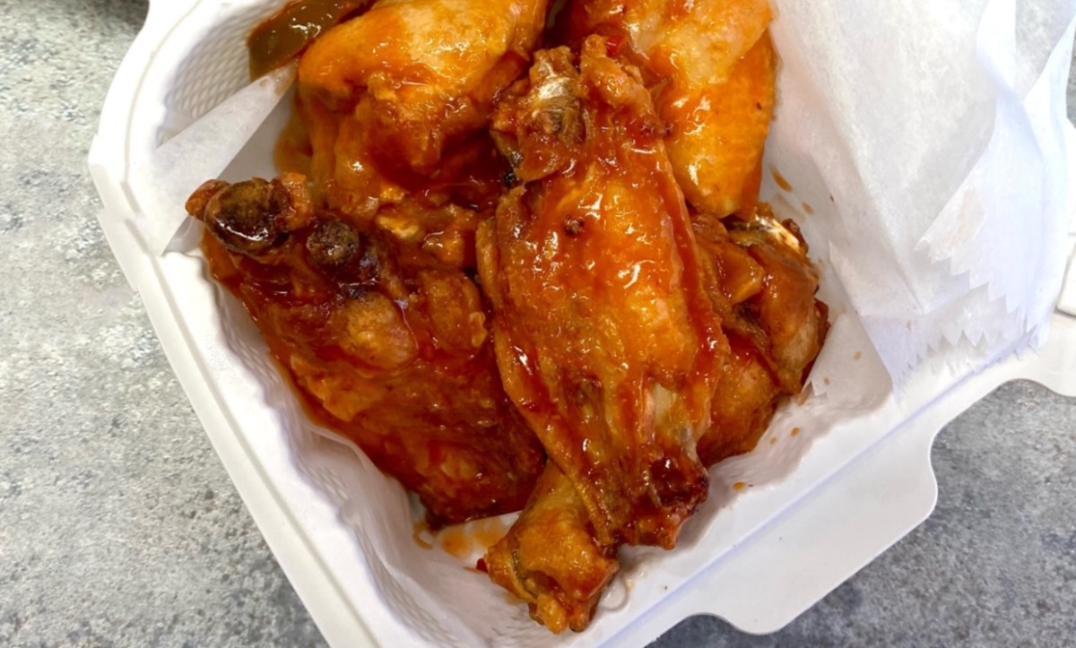 6 Chicken Wings