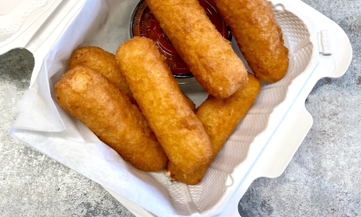 Mozzarella Sticks (6)