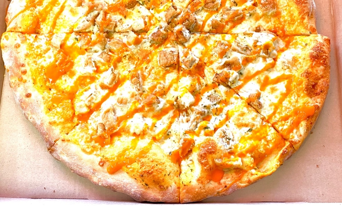 Buffalo Chicken Pizza 12