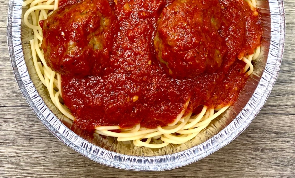 Spaghetti w/ Meatballs