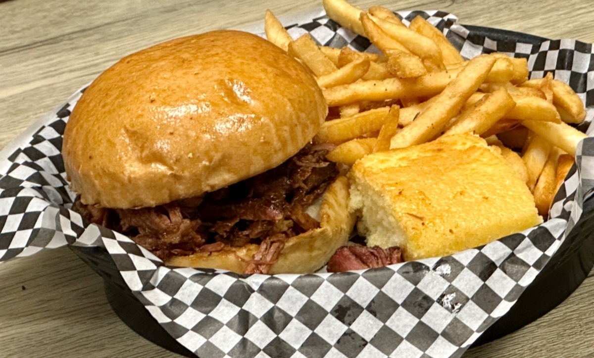 Pulled Pork Sandwich Meal