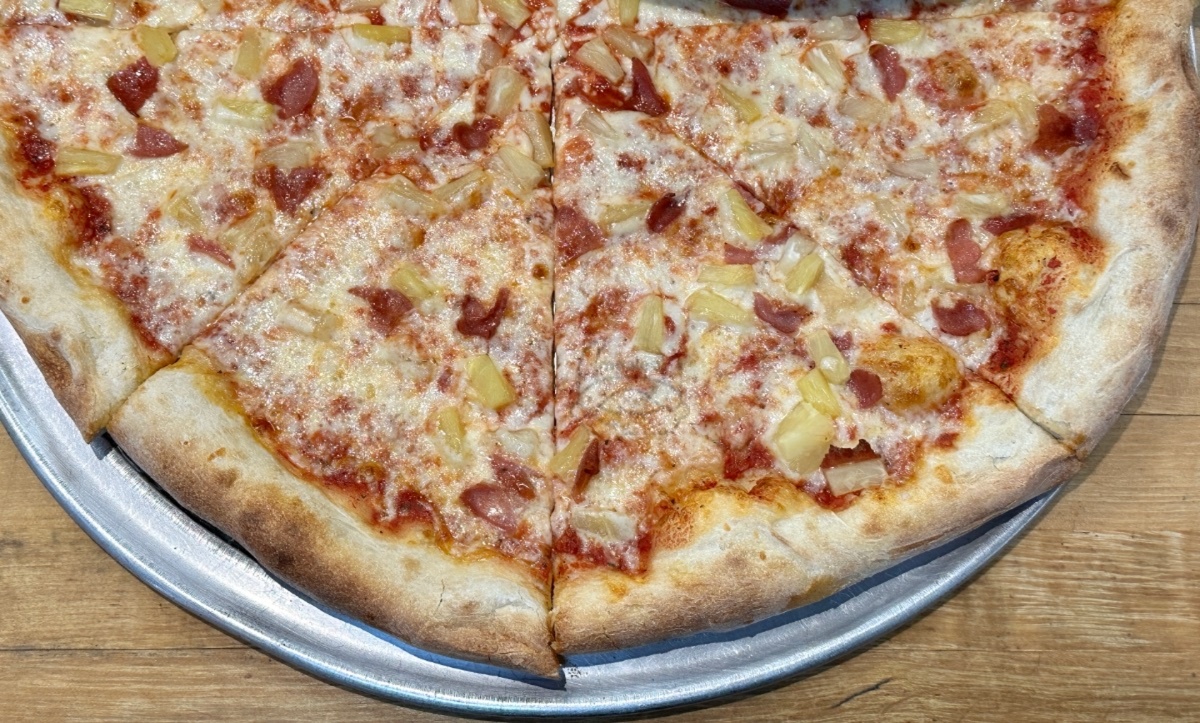 Hawaiian with Bacon Pizza