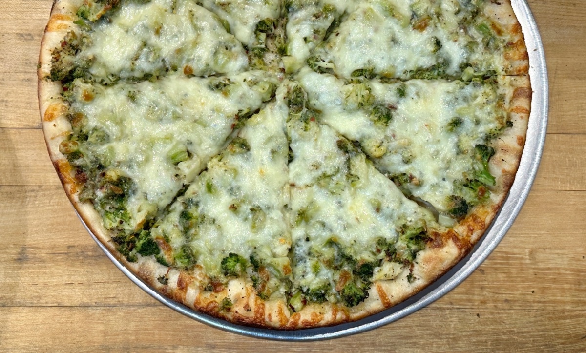 Chicago Style Broccoli Pizza