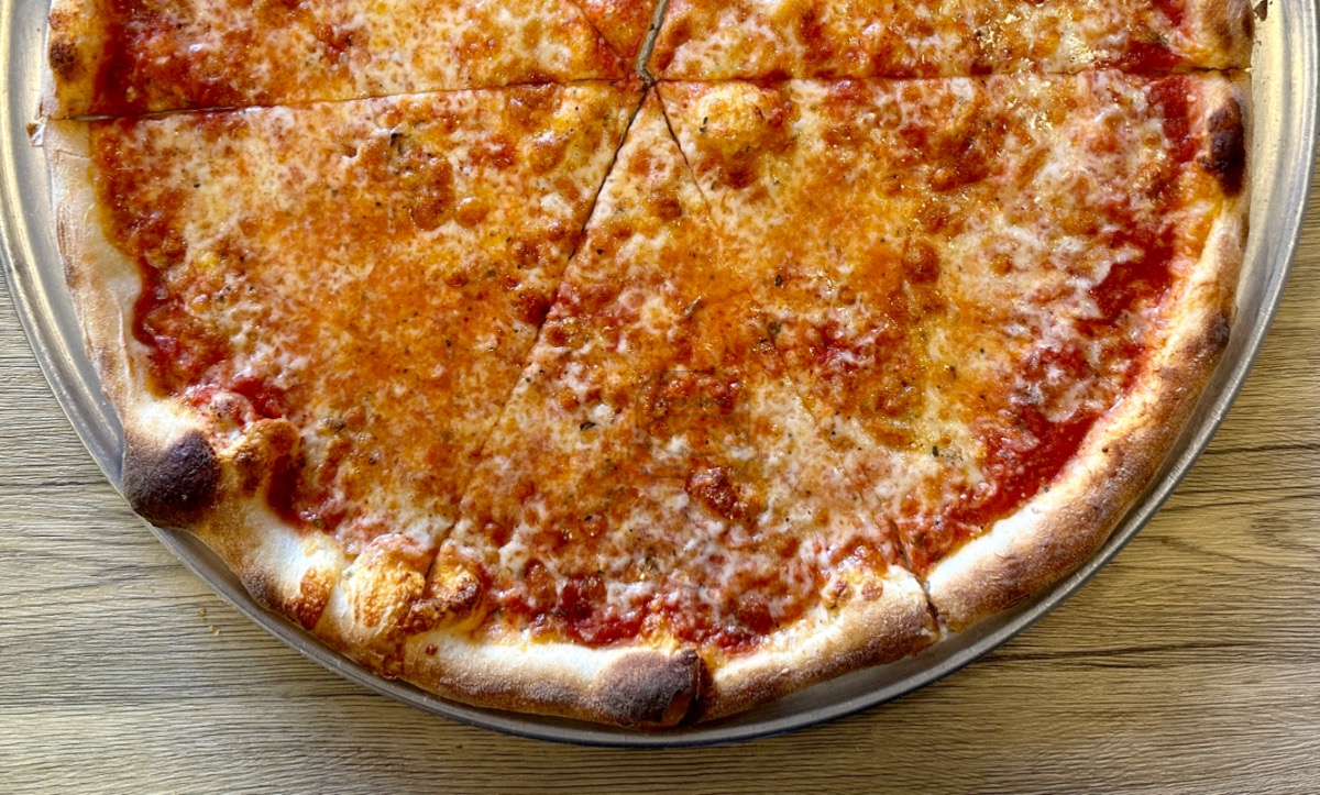 Large Cheese Pizza (8 slices)