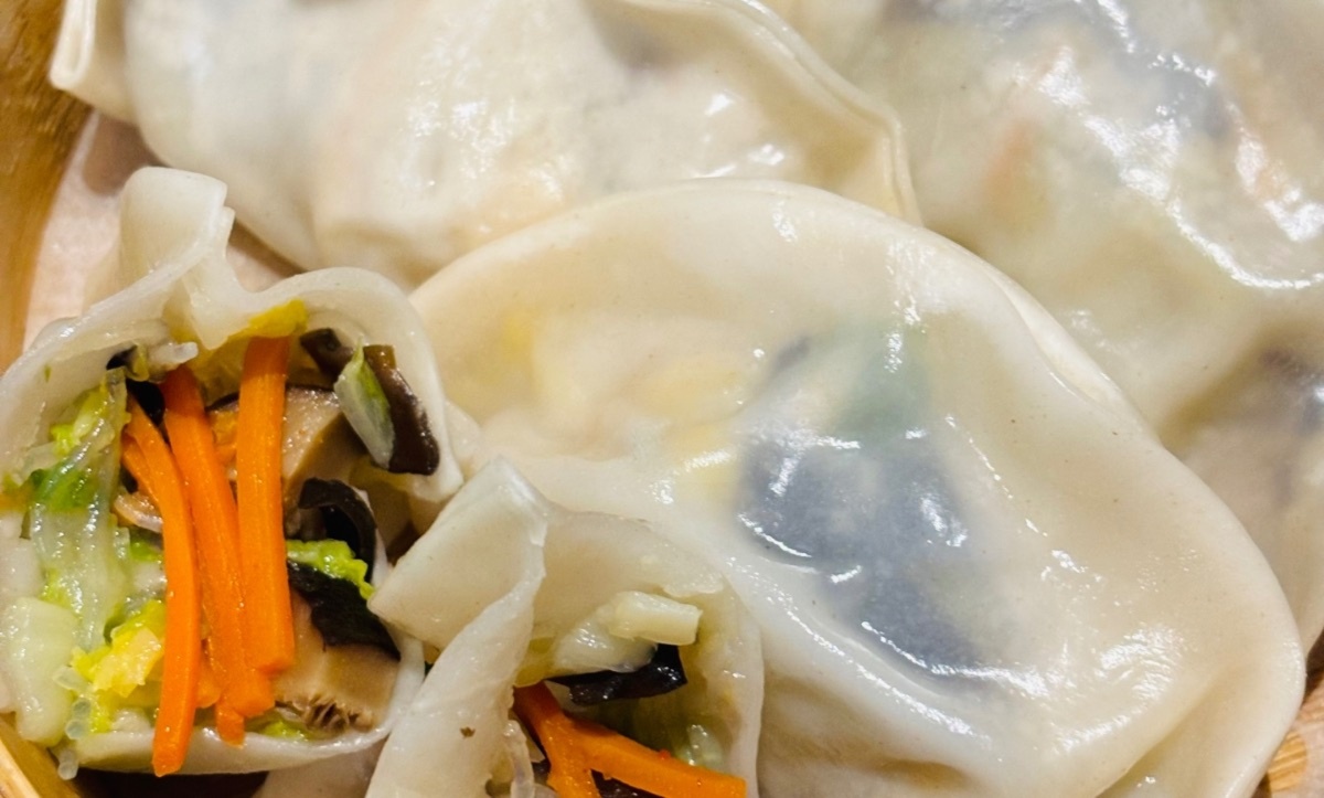 B4. Veggie Dumpling