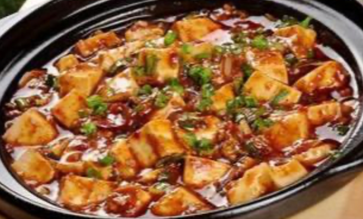 N29. Tofu w. Five Spiced Pork in Pot