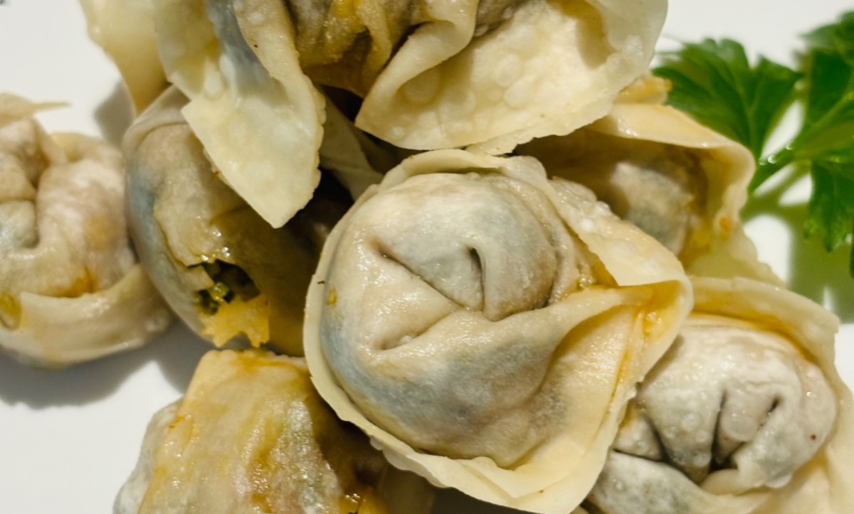 B12. Fried Wonton