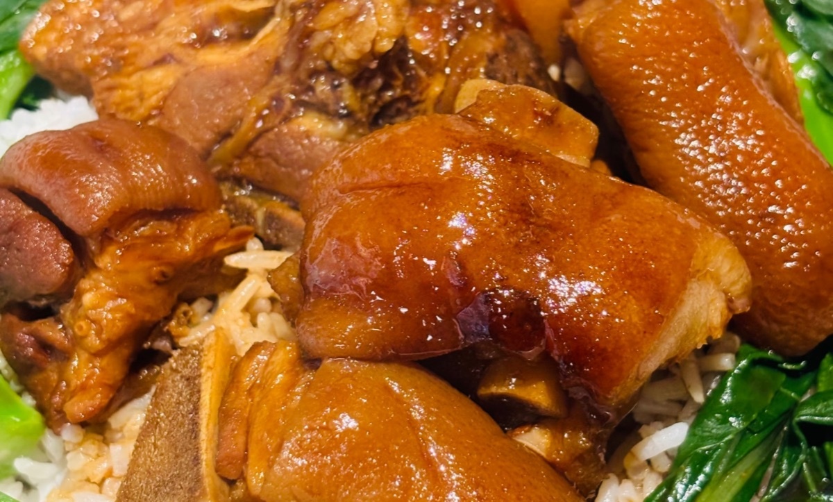 C4. Pig Feet