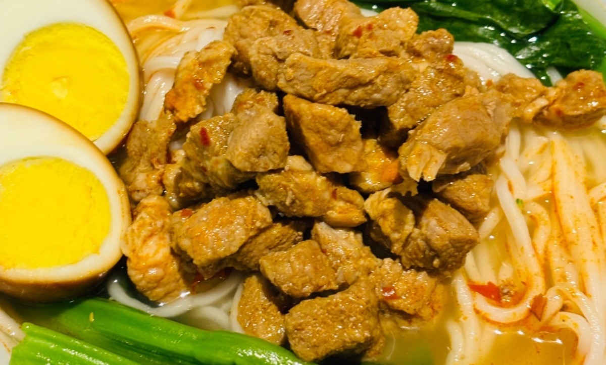 C11. Spicy Diced Pork