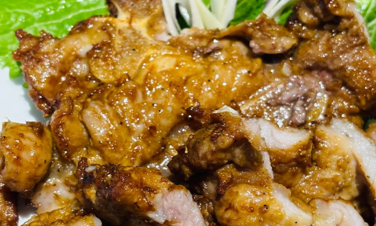 D19 Pork Chops with Lemongrass