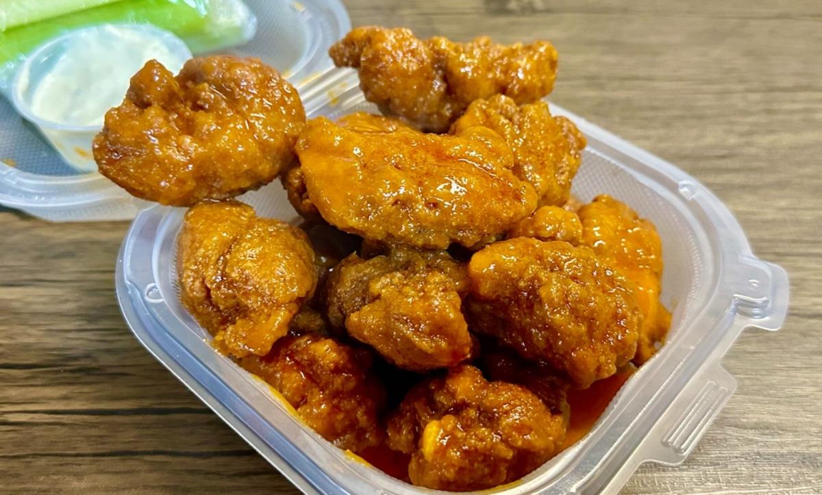 Boneless Wings (10)