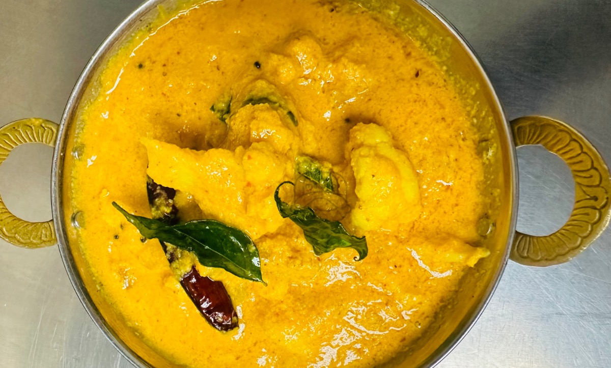 Cauliflower Mango Curry