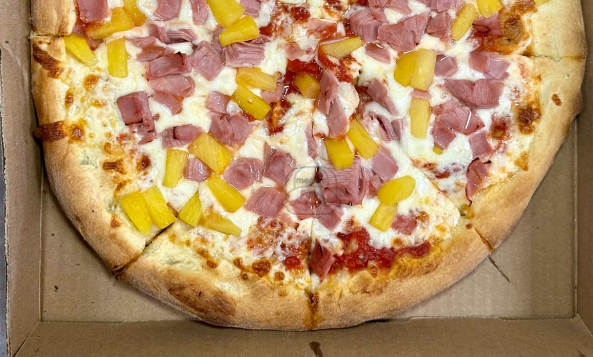 Hawaiian Pizza