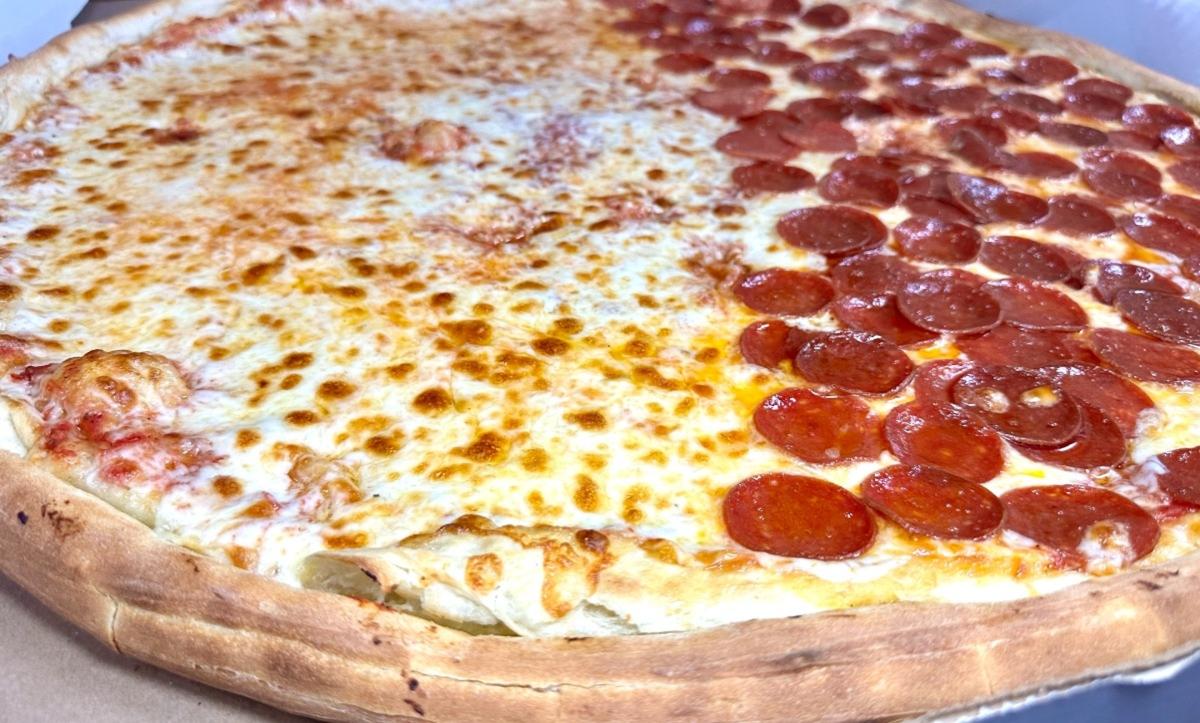 MEGA Pizza (32 Cut)