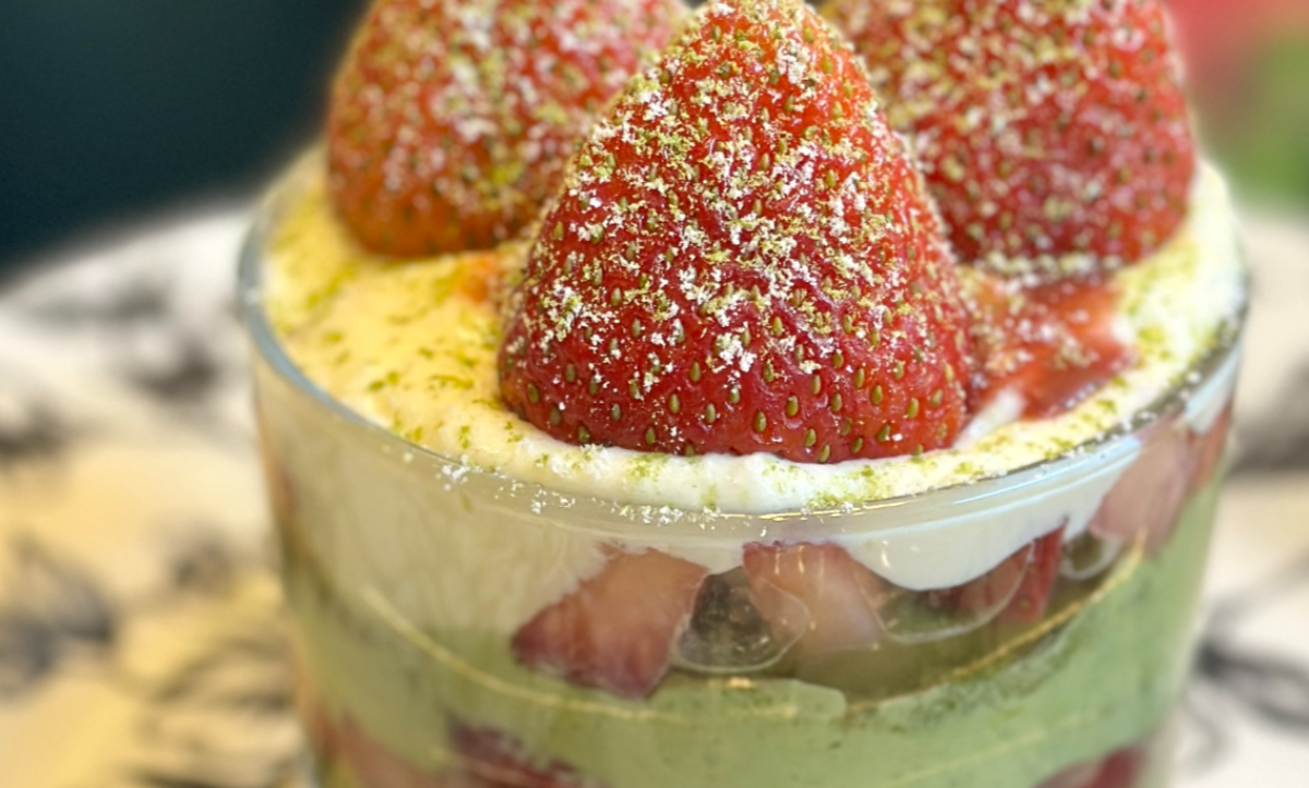 Strawberry Matchamisu