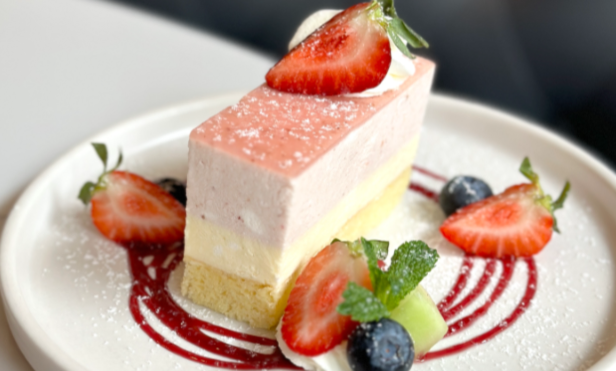 Strawberry Mousse Cake