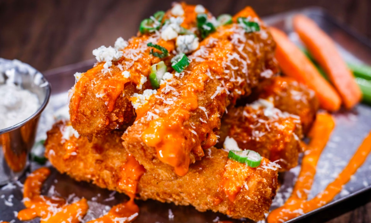 Buffalo Chicken Rolls