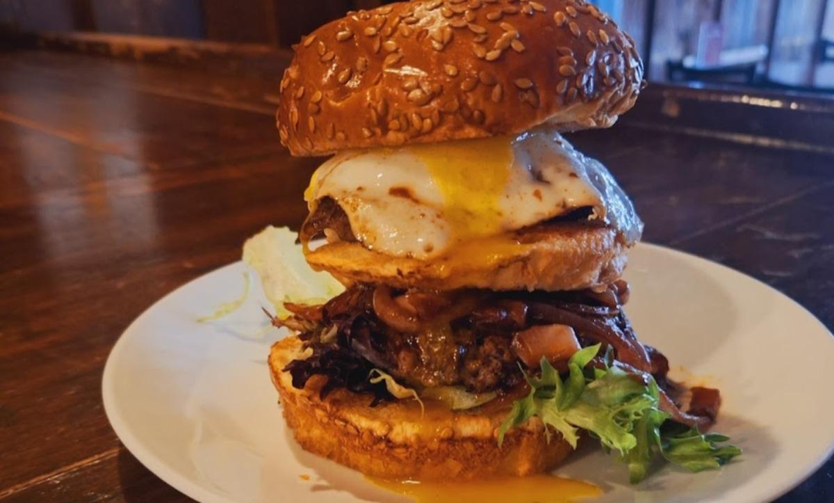 Pickleback Burger