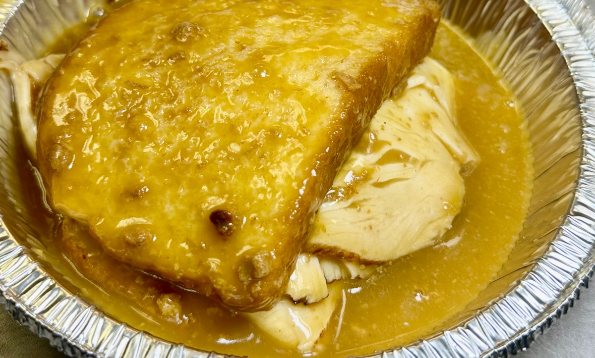 Hot Turkey Sandwich w/ Gravy