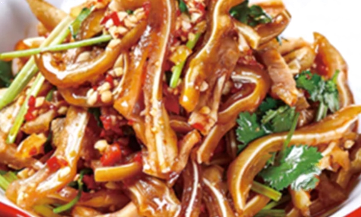 Pork Ear w. garlic Sauce