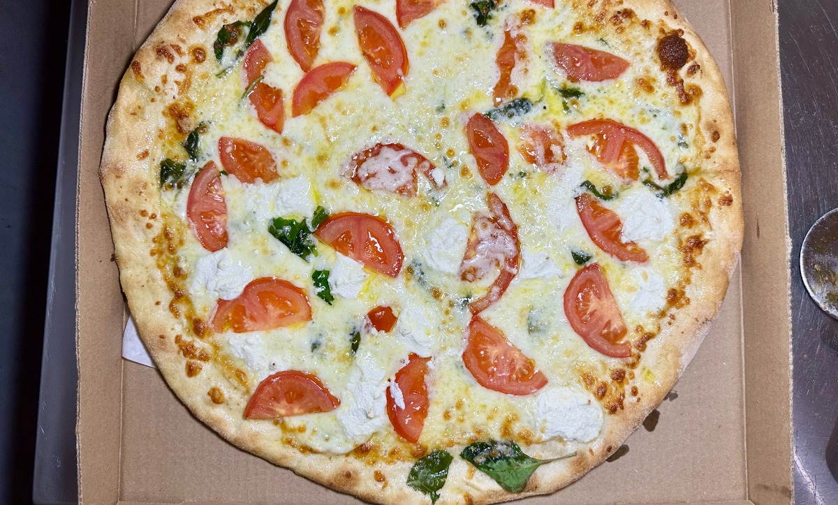 White Tomato Spinach Ricotta Pizza
