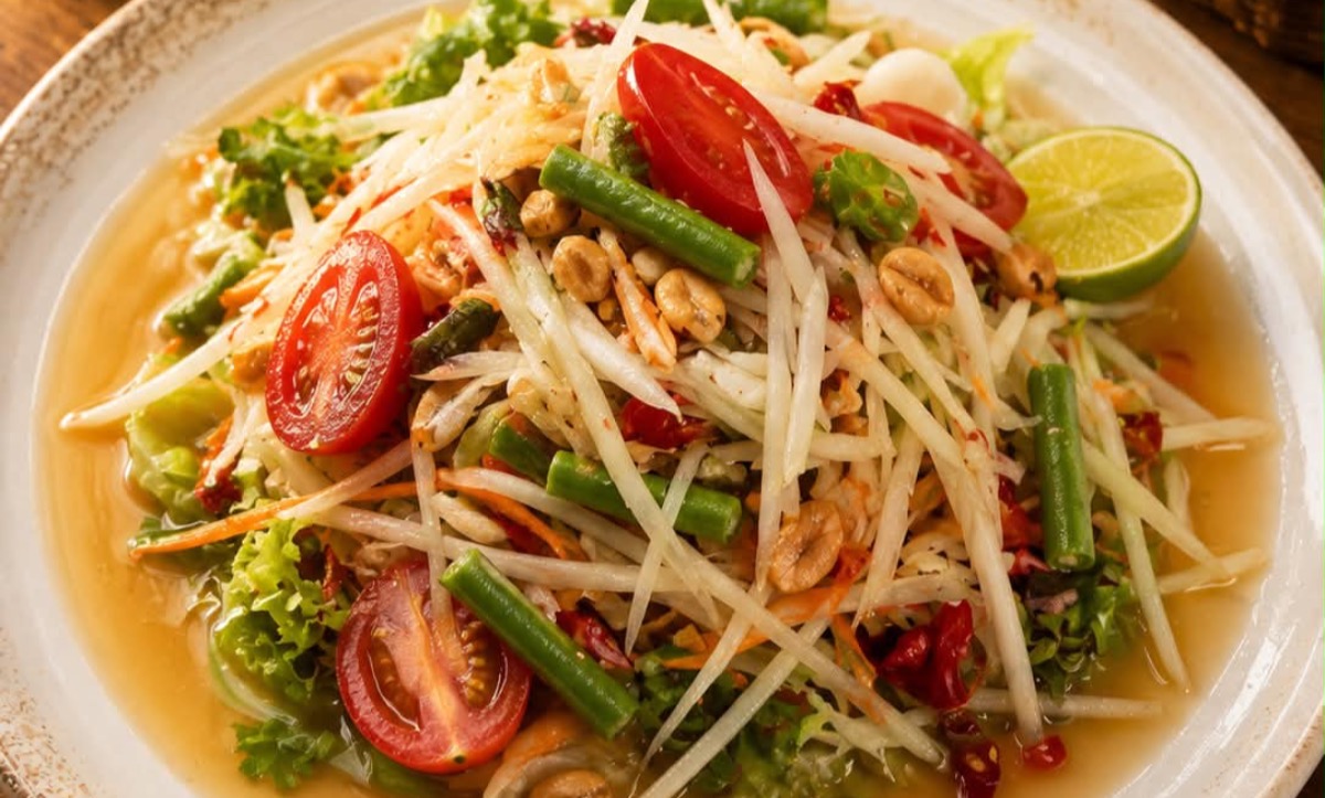 S6. Papaya Salad