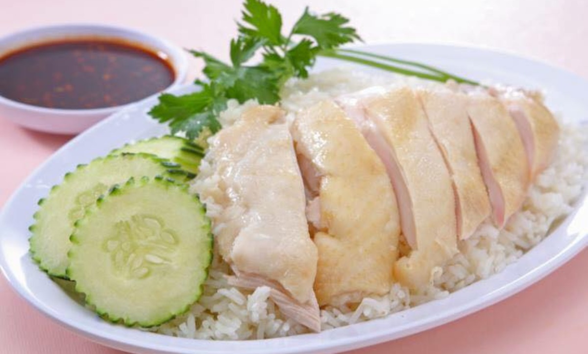 Khao Man Gai (Hainanese chicken)