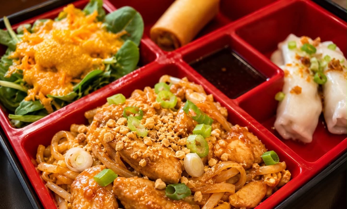 Pad Thai Noodle Bento Box