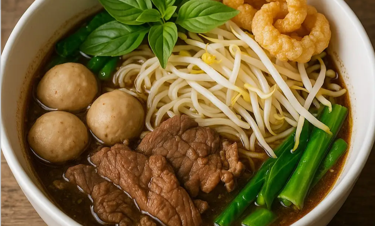 N4. Beef Thai Boat Noodle Soup