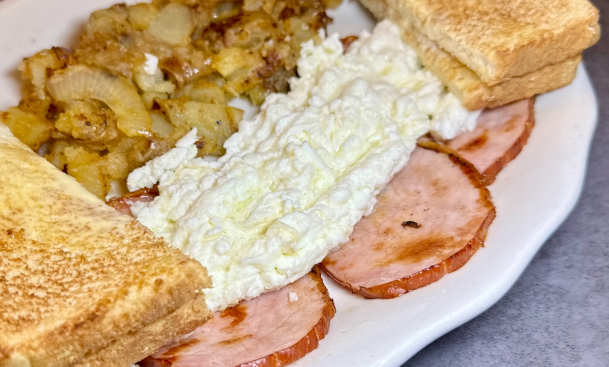 Two Eggs with Ham