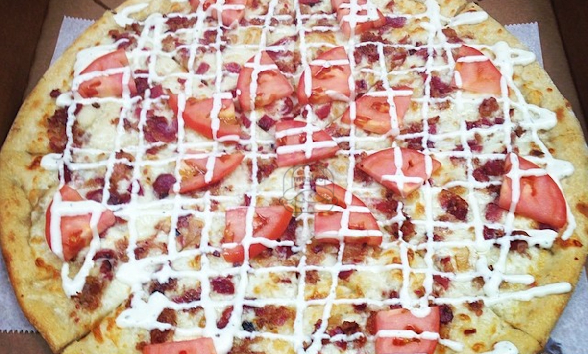 Tomato Bacon Ranch Pizza