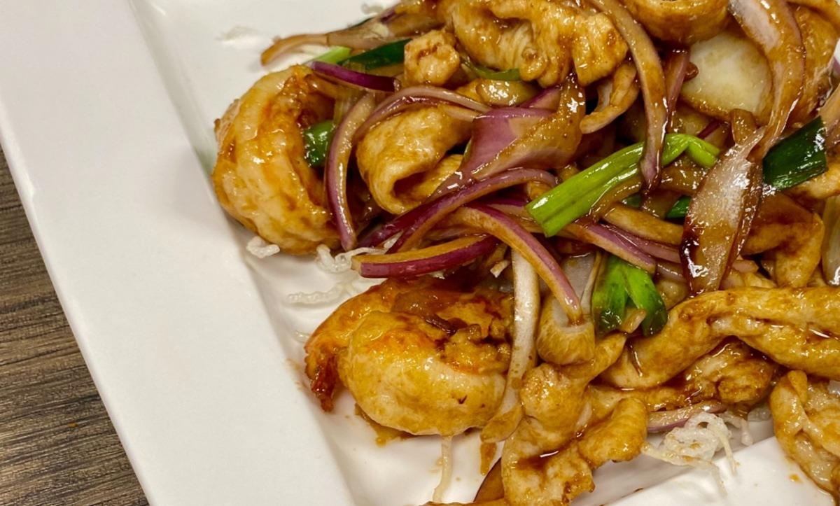 Stir Fried Seafood & Chicken