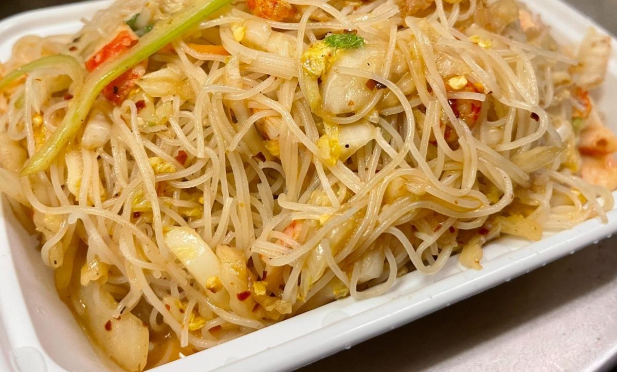 136. Seafood Mai Fun