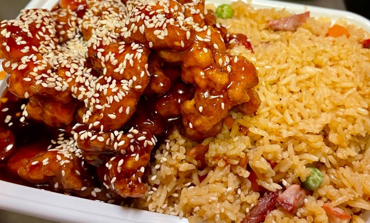 S14. Sesame Chicken Special Combination Platter